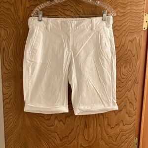 🩳 Ann Taylor Size 6 Shorts